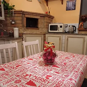 https://a-due-passi-da-piazza-grande.it-tuscanyhotel.com